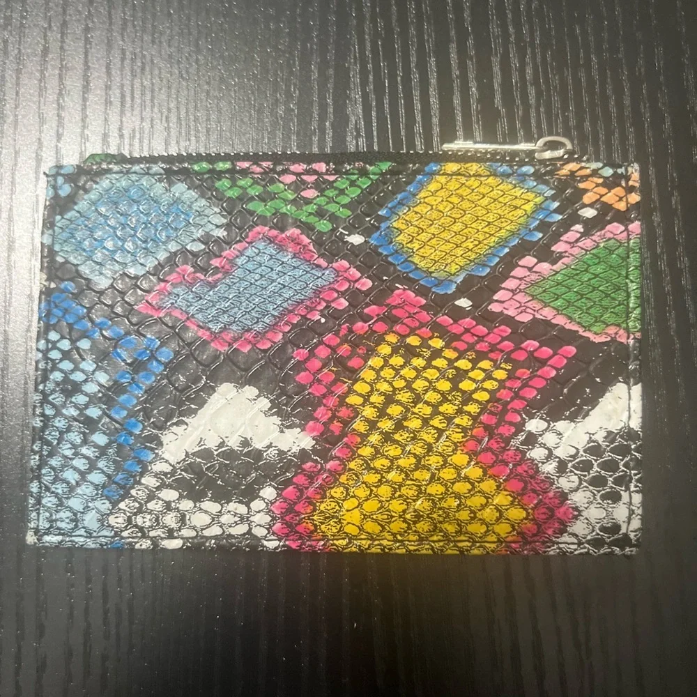 Colorful Geometric Patterned Pouch - Picture 4 of 4